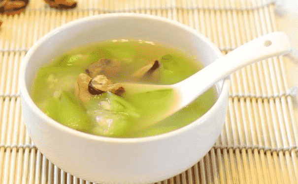 日常中的美容養(yǎng)顏湯有哪些？喝什么湯能起到美容養(yǎng)顏的作用？(1)