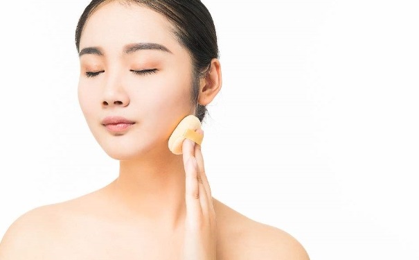 冬季干燥皮膚怎么辦？冬季肌膚變得干燥怎么辦？(1)