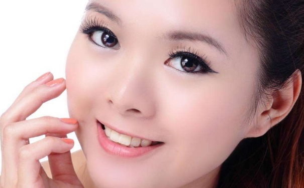 暗黃肌膚怎么辦？如何應(yīng)對(duì)暗黃肌膚？(1)