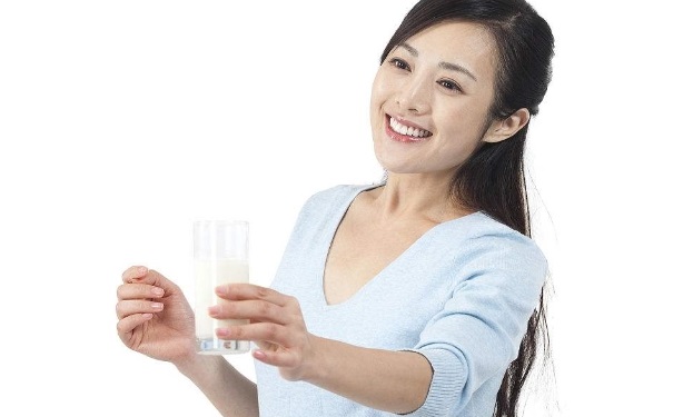 牛奶美膚的效果有哪些？牛奶有哪些美膚的小竅門？(1)