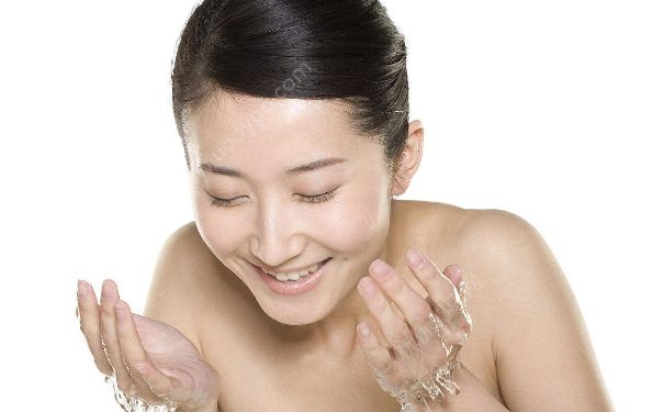 怎么正確洗臉？正確洗臉的方式有哪些？(1)