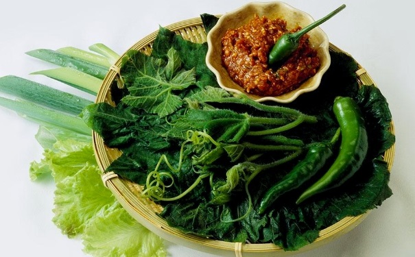 天然護(hù)膚的食物有哪些？吃什么食物對(duì)皮膚有益？(1)