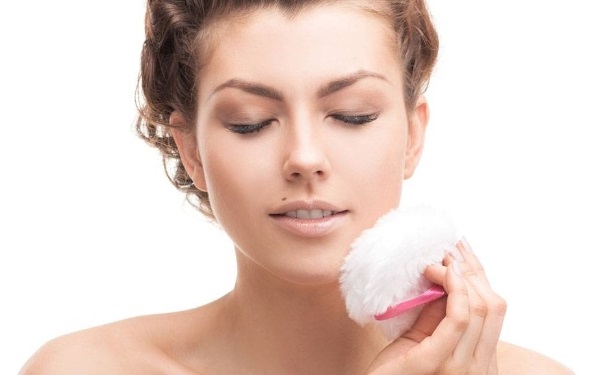不同年齡女性如何保養(yǎng)皮膚？女人多吃什么對皮膚好？(1)