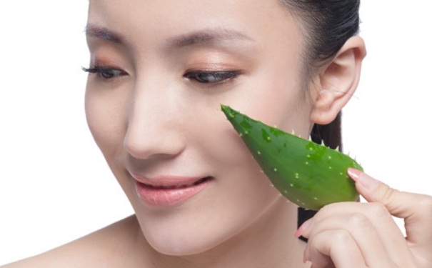 天天用蘆薈擦臉好嗎？天天用蘆薈擦臉的好處？(1)