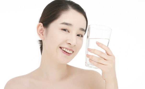 秋季皮膚干燥的原因是什么？秋季如何自制補水面膜？(1)