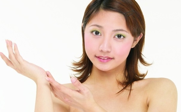 如何改善手部肌膚問題？手部護理保養(yǎng)方法有哪些？(1)