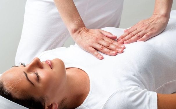 月經(jīng)期間可以按摩胸部嗎？來(lái)月經(jīng)按摩胸部的方法？(3)