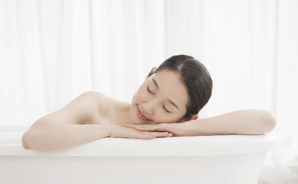 哪些壞習(xí)慣會(huì)傷害乳房？對(duì)乳房健康不利的習(xí)慣有哪些？(1)