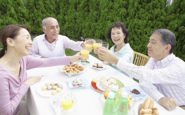 老年人夏天要怎么吃？老年人夏天的飲食原則是什么？(1)