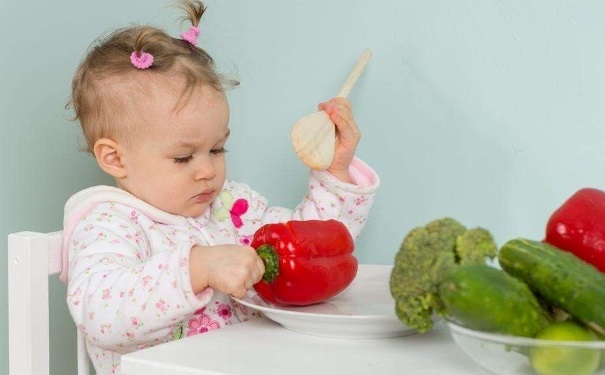 給寶寶吃蔬菜要注意些什么？如何正確給寶寶吃蔬菜？(1)