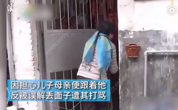中學(xué)生當(dāng)街打母，因覺(jué)得母親殘障沒(méi)面子(4)