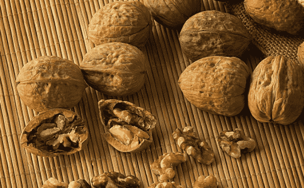 女人月經(jīng)期間吃什么食物好？哪些食物適合經(jīng)期的時(shí)候吃？(1)