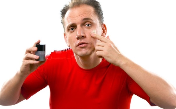 不同年齡男人如何保養(yǎng)？不同年齡段男性的保養(yǎng)方法有哪些？(1)