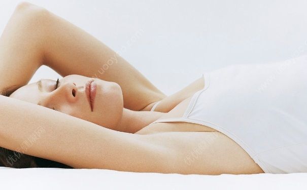 冬天睡覺可以穿內(nèi)衣嗎？冬天女性睡覺穿內(nèi)衣好不好？(2)