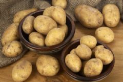 土豆沒(méi)熟能吃嗎？土豆沒(méi)熟吃了會(huì)中毒嗎？[圖]