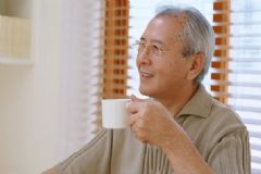 老人多喝水的好處有哪些？老年人喝水養(yǎng)生的好處有哪些？[圖]