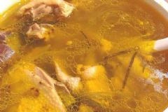 產(chǎn)后能喝母雞湯嗎？產(chǎn)婦可以喝母雞湯嗎？[圖]