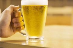 怎樣用啤酒護(hù)膚？啤酒的功效作用有哪些？[圖]