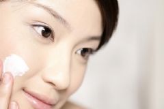涂了洗面奶臉會(huì)刺痛？涂洗面奶臉刺痛怎么辦？[圖]