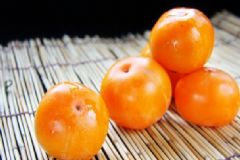 空腹吃柿子好嗎？空腹吃柿子會(huì)怎么樣？[圖]