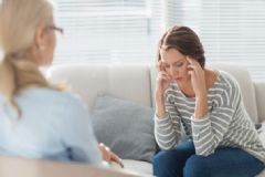 婦女絕經(jīng)有什么癥狀？婦女絕經(jīng)的表現(xiàn)有哪些？[圖]