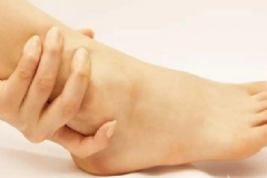 女生預(yù)防腳臭有什么好方法？女生腳臭的原因是什么？[圖]