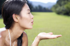 美容是不能忽略哪些部位？肌膚保養(yǎng)不能忽視的部位有哪些？[圖]