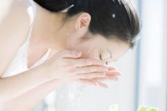 油性皮膚該怎么辦？油性皮膚應(yīng)該如何護(hù)理？[圖]