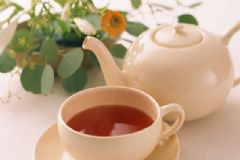 隔夜茶洗臉有什么功效？隔夜茶洗臉有什么用處？[圖]