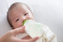 如何給寶寶選購(gòu)奶粉？怎樣選購(gòu)安全奶粉？[圖]