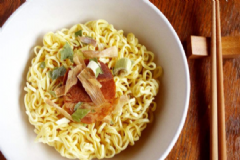 老人最好要少吃哪些食物？什么食物不適合老人常吃？[圖]