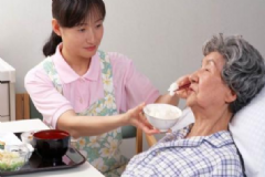 老人吃飯無(wú)食欲怎么辦？老人吃飯食欲不振怎么辦？[圖]