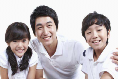 如何與孩子談?wù)撟詺⒌膯栴}？怎么跟孩子聊自殺？[圖]