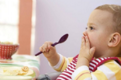 寶寶吃飯的禁忌有哪些？解決小孩偏食的方法是什么？[圖]