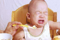 寶寶厭食的誤區(qū)有哪些？寶寶厭食不喜歡吃飯?jiān)趺崔k？[圖]