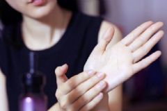 ysl圣羅蘭妍活青春精華液怎么用？圣羅蘭精華液使用方法[圖]