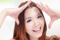女性皮膚發(fā)黃是為什么？怎么讓肌膚變白？[圖]