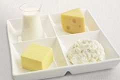 補鈣的食物有哪些？補鈣第一名不是牛奶竟然是它！[圖]