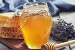 嬰兒吃蜂蜜有哪些講究？嬰兒食用蜂蜜要注意些什么？[圖]