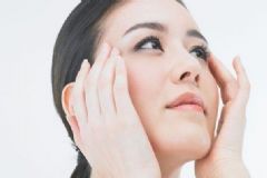 臉上長痘痘用什么護膚品好？臉上長痘痘用什么化妝品好？[圖]