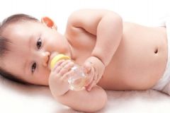 哪些孩子需要補(bǔ)鈣？寶寶需要補(bǔ)鈣的信號有哪些？[圖]