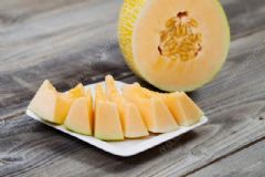 吃哈密瓜有什么好處？哈密瓜的功效與作用[圖]