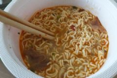 方便面是不是垃圾食品？方便面就是垃圾食品！[多圖]