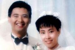 周潤(rùn)發(fā)太太30年無(wú)子竟然是因?yàn)檫@個(gè)，年齡大了再要孩子好嗎？[多圖]