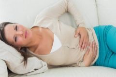 女性痛經(jīng)要怎么辦？女性痛經(jīng)要吃什么？[圖]