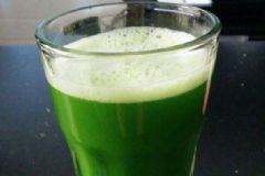 芹菜汁能空腹喝嗎？空腹可以喝芹菜汁嗎？[多圖]