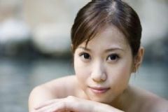 化妝完成后臉上油油的怎么辦？怎樣有效抑制臉部肌膚油脂？[圖]
