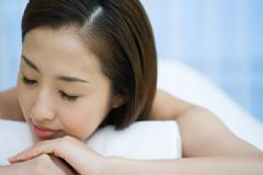 順產(chǎn)需要臥床多久合適？順產(chǎn)臥床修養(yǎng)注意事項(xiàng)？[圖]