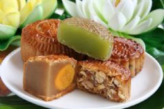 發(fā)霉的月餅?zāi)艹詥?？月餅過期了能吃嗎？[多圖]