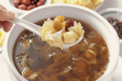 女性內(nèi)分泌失調(diào)怎么食補(bǔ)？薏苡仁海帶粥有什么作用？[圖]